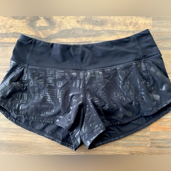 Size 4 - lululemon Speed up shorts - Picture 2 of 5